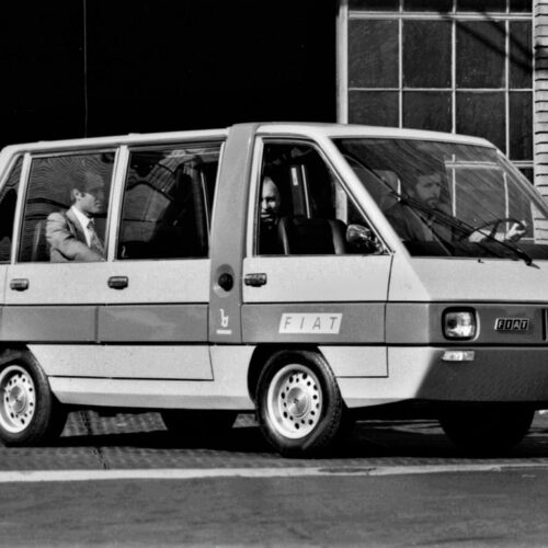 1975_Bertone_Fiat_Visitors_Bus_01