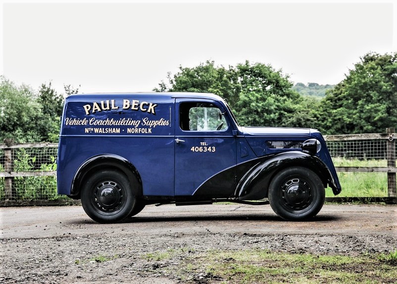 Mezzi commerciali 1938 Fordson Van, anche questo dopo essere stato completamente restaurato è stato proposto in un'asta qui nel LINK.