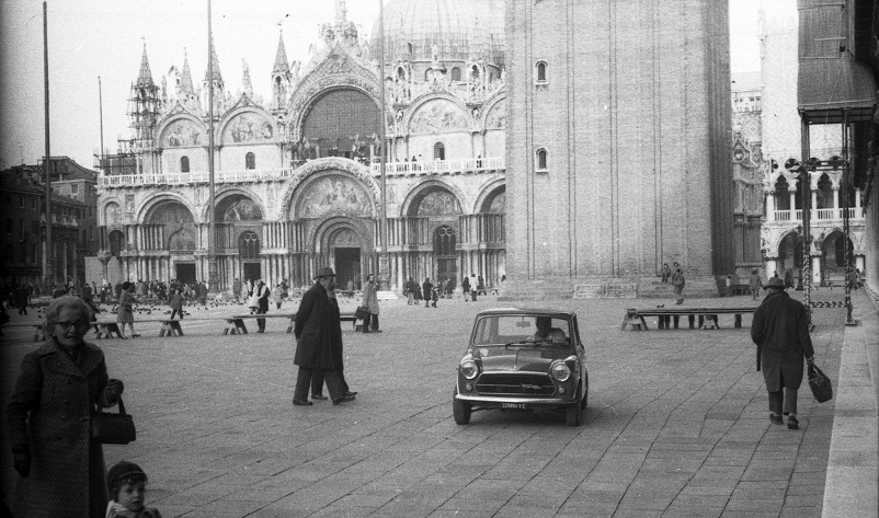 Foto in bianco e nero Venezia, Piazza San Marco vintage. 