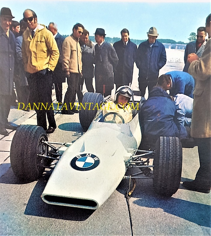 Si correva, La casa tedesca BMW nel 1968 e agli esordi nella Formula 2, con una vettura che era dotata di un telaio di origine opportunamente riadattato, il motore sviluppato dall'Ing. Apfelbeck con quattro valvole per cilindro radiali ed una potenza di 240 cavalli. 