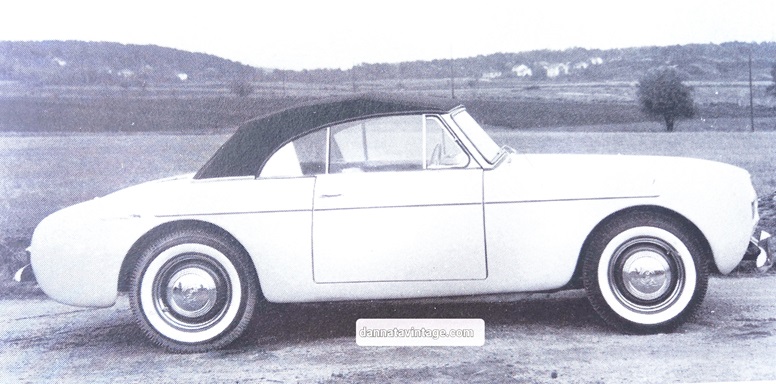 Volvo 1956 P1900 la spider sportiva, la carrozzeria in vetroresina e il motore derivato dalla PV 464.